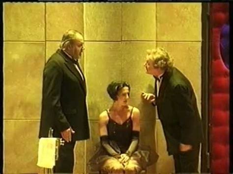 The style in which the work is written is alban berg's twelve tone style, which scares some listeners, and to be fair, if all you've ever listened to is 19th. Alban Berg: Lulu 6 akt1 Sextett- Valentina Valente - YouTube