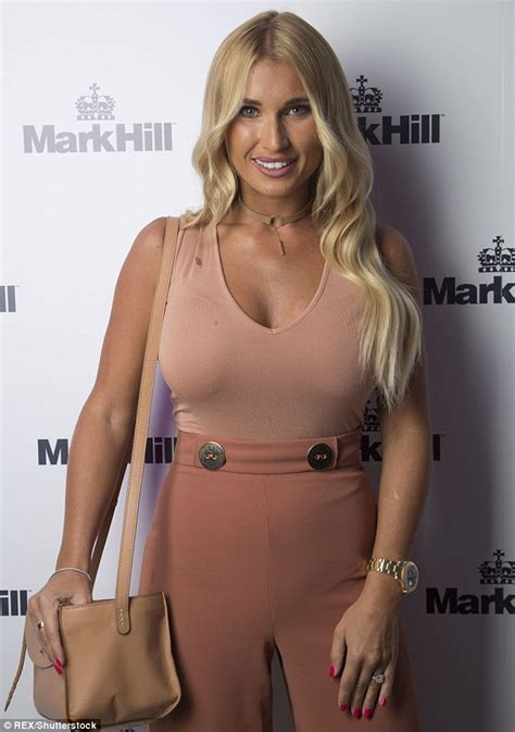 Towie S Billie Faiers Highlights Her Post Holiday Glow In A Peach Vest