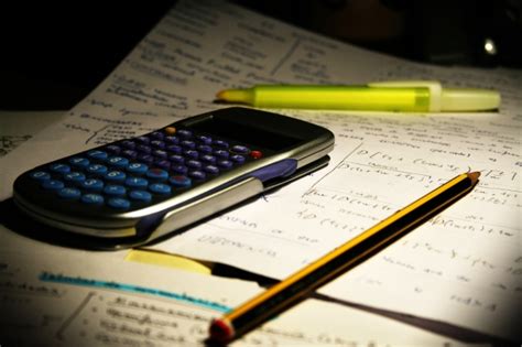 Prova de matemática da 2.ª fase negativa e com mais reprovações no ensino básico. Exames Nacionais em 2016- Online24