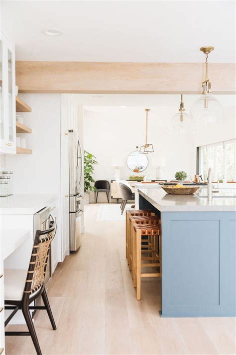 Whether you want inspiration for planning a white bathroom renovation or are building a designer bathroom from scratch, houzz has 294,547 images from the best designers, decorators, and architects in the country, including melinda mandell interior design and studio 746. Kitchen hardwood flooring White Oak plank flooring. White ...
