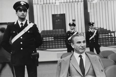 Posts from the 'giovanni brusca' category. Italiani brava gente. Quando la mafia scioglieva i bambini ...