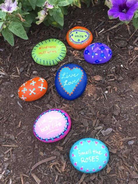 Easy Rock Painting Ideas For Kindness Rocks Project Mod Podge Rocks