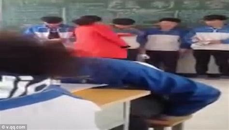 Chinese Teacher Lines Up Students And Slaps Them Because They Didnt Do