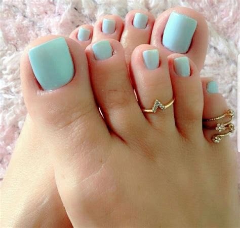 Pin By Jeff Smith On Oh Them Beautiful Feet And Toes Toe Nail Color Pretty Toe Nails Feet