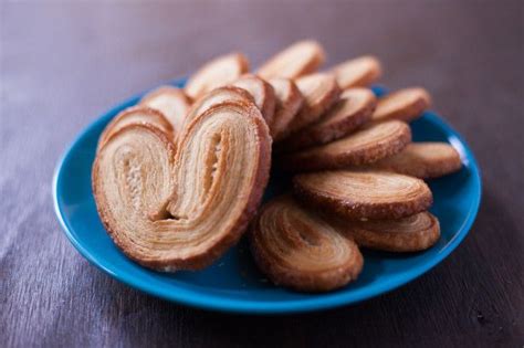 He has orange hands and feet, each with three white toes, as well as orange in the insides of his ears and on the tip of his trunk. Couldn't Be Easier Elephant Ears | Recipe (With images ...