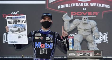The entire garage, drivers included, are pushing bubba wallace's richard petty motorsports no. 2020 Aug23 Harvick700ford Main 625x340 - NASCAR EN ESPANOL
