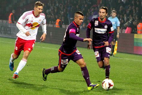 Sv austria salzburg is an austrian association football club, based in the city of salzburg. File:FK Austria Wien vs. FC Red Bull Salzburg 20131006 (65 ...