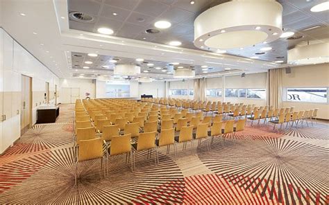 Novotel amsterdam city is the perfect hotel to discover our beautiful capital city. Mövenpick Hotel Amsterdam City Centre - Holland.com