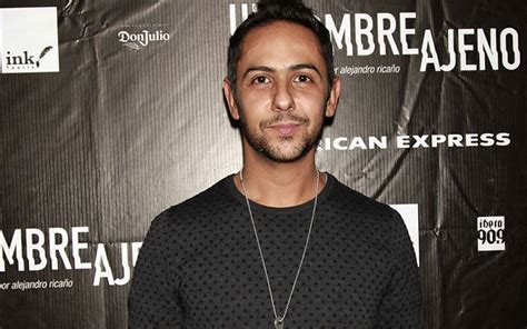 Humberto busto marín (ciudad de méxico, 23 de junio de 1978) es un actor, productor y director de cine mexicano.1 2 3. Humberto Busto en planes de llevar Julkita a serie ...