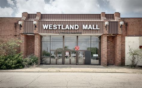 The Abandoned Westland Mall Columbus Oh The Infamous N Flickr