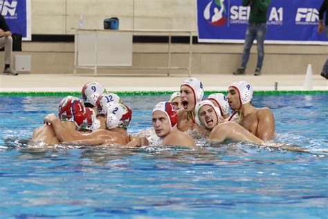 Un grande applauso alla an pallanuoto brescia per aver scritto una pagina indelebile dello sport bresciano. PALLANUOTO: POSILLIPO SCONFITTO DAL BRESCIA ALLA SCANDONE ...