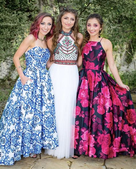Brooklyn Bailey And Kamris Prom Dresses 1000 In 2020 Cute Prom