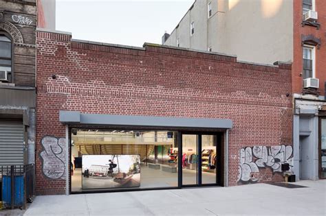 Check Out Supremes New Brooklyn Store Hypebeast