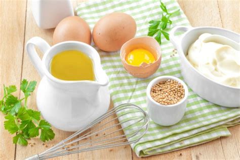 Berikut ini adalah 7 jenis makanan berkalori tinggi yang sehat dan tidak perlu untuk anda hindari. Meski Rendah Lemak, Makanan Sehat Bisa Berkalori Tinggi