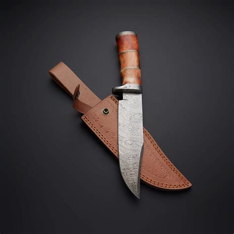 Knives Hub Custom Handmade Damascus Steel Hunting Knife With Leather