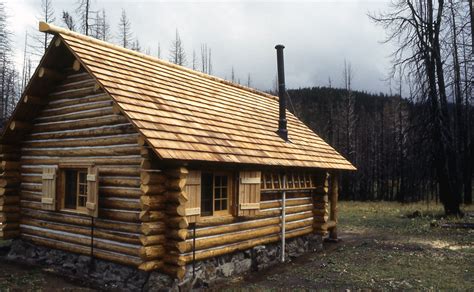 8.7 fabulous 283 cabin reviews. Yellowstone History: Sportsman Lake Patrol Cabin ...