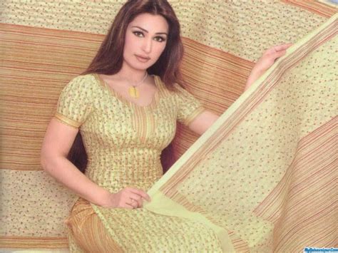 Pakistani Indian Mujra Dance Reema Khan Pakistani Famous Actress And