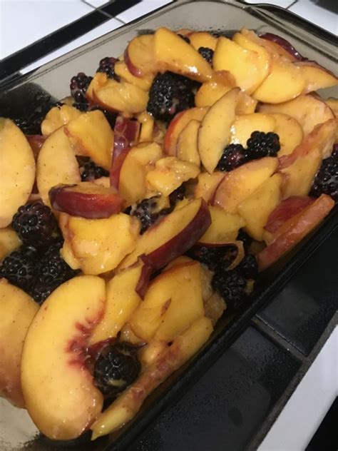Summer Peach Blackberry Crisp Easy And Delicious