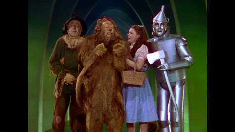 История берни мэдоффа — бизнесмена, который построил крупнейшую в мире финансовую пирамиду и замаскировал её под. The Wizard Of Oz: Meeting The Wizard Of Oz (1939) - YouTube