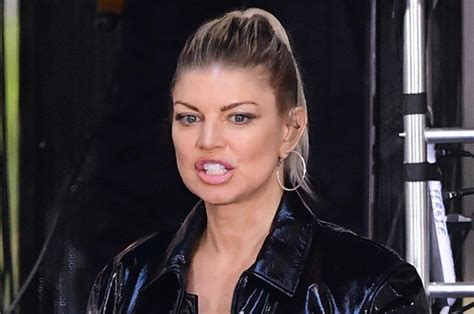 Fergie Double Dutchess Singer Flashes Knickers As Wardrobe Malfunction