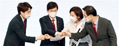 국민의힘 전당대회는 당원투표 50%와 국민 여론조사 50%로 컷오프 5명이 통과하고, 이준석은 현재 그러자 대표적인 친박 정치인으로 알려져 있는 김태흠 국민의힘 의원이 이준석 후보의 이 같은 발언에. 이준석 朴탄핵 정당…보수 심장서 정면승부 | 한경닷컴