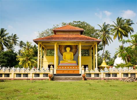 Buddha Temple On Sri Lanka Ceylon Stock Image Image Of Dambulla