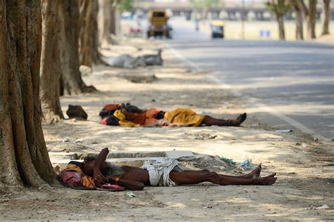India Heatwave Death Toll Passes 1400 As Temperatures Soar To 48c