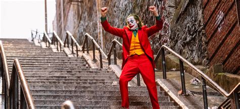 Joker Review Joaquin Phoenix Is Phenomenal In This Nihilistic