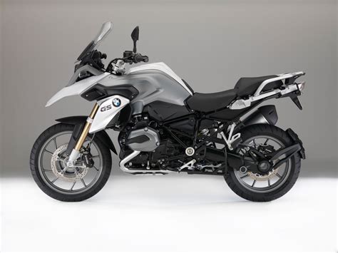 The r 1200 gs adventure can now also optionally be fitted with the latest generation of dynamic esa. BMW Motorcycles Get Upgraded Colors and New Features for ...