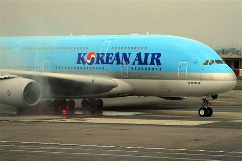New Korean Air Airbus A380 Makes First Flight To America