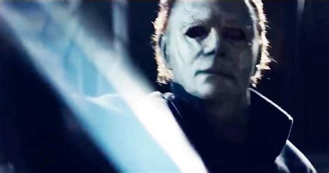 The curse of michael myers (1995) error: First Halloween Reactions Have Critics Cheering the Return ...