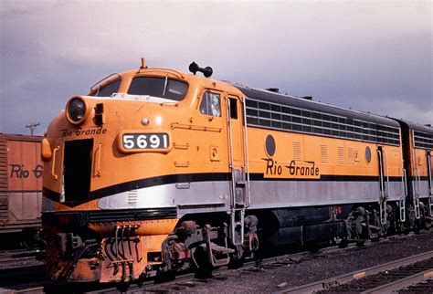 Diesel Locomotives Of The 1930s 1940s 1950s And Today