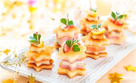 Alors nous allons vous partager des idées simples et originales à concocter pour combler vos convives ! Weihnachtliches Fingerfood | Fingerfood weihnachten ...