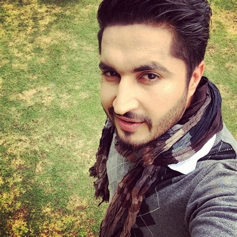 Jassi gill family photos, father, mother, wife, age, height, biography. Jassi Gill Latest Wallpapers - Englandiya