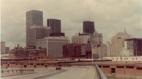 40 Fascinating Pics Capture Street Scenes Of Dallas Texas In The Early