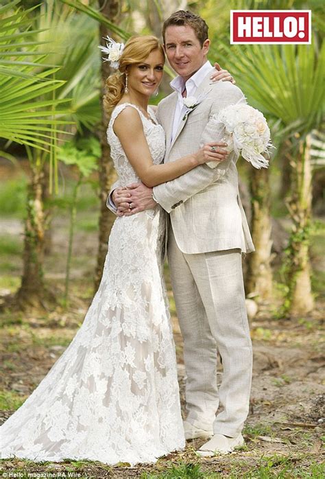 Strictly Come Dancings Aliona Vilani Marries Vincent Kavanagh In The