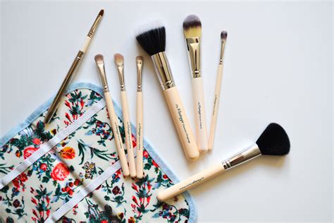 The Vintage Cosmetic Company Makeup Brushes Samio