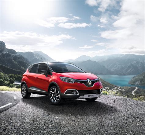renault captur  flame red paint  extended grip system