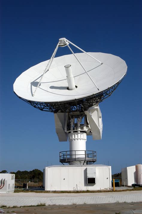 Filec Band Radar Dish Antenna Wikimedia Commons