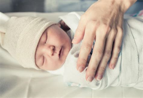 Saúde Em Primeiro Lugar Como Contratar Uma Babá De Forma Segura