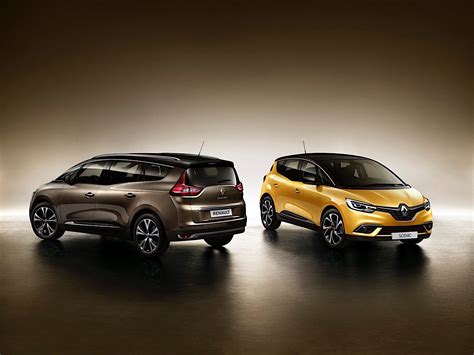 For the 2016 model, the scenic adopted the general image of the renault brand, with an enlarged, chromed logo in the middle of the grille. RENAULT Grand Scenic specs & photos - 2016, 2017, 2018 ...