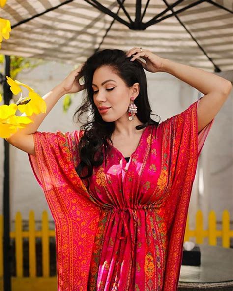Hottest Photos Of Munmun Dutta Babita Ji Of TMKOC In Stylish Outfits