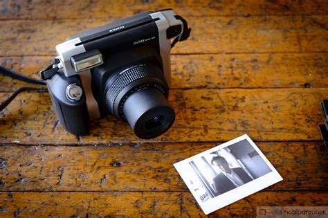 5 Modern Instant Film Cameras Just For Fun