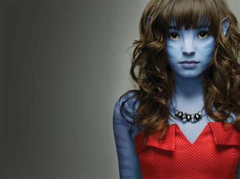 Woman In Makeup For Avatar Wallpapers And Images Wallpapers Pictures