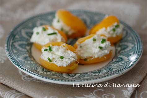 Esempi di ricette con albicocche secche. Albicocche secche ripiene | Ricetta fingerfood | La cucina ...