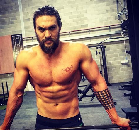 The hidden meaning behind jason momoa's tattoos. Stories and Meanings behind Jason Momoa's real tattoos ...