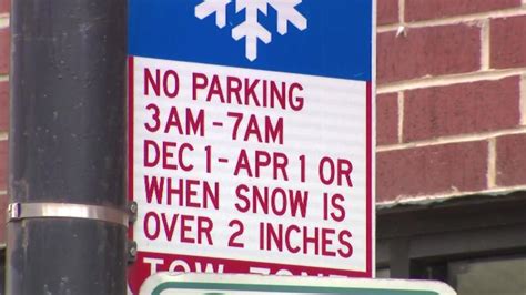 Chicagos Winter Overnight Parking Ban Begins Thursday Night