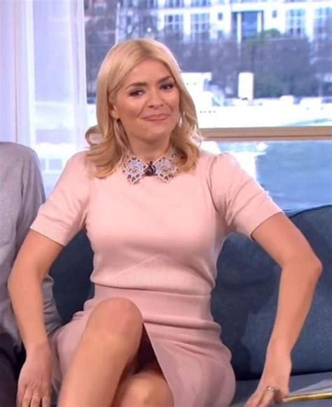 Pin On Holly Willoughby X