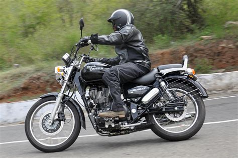 Plan on visiting goa india in january of. Royal Enfield Thunderbird 500 photos | Bike Gallery ...