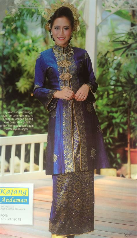 Kebaya adalah baju tradisional khas indonesia untuk wanita. songket wedding dress - Google Search | Wedding | Kebaya ...